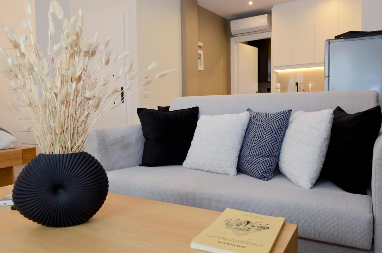 Roloi Suites Навпакт Екстер'єр фото